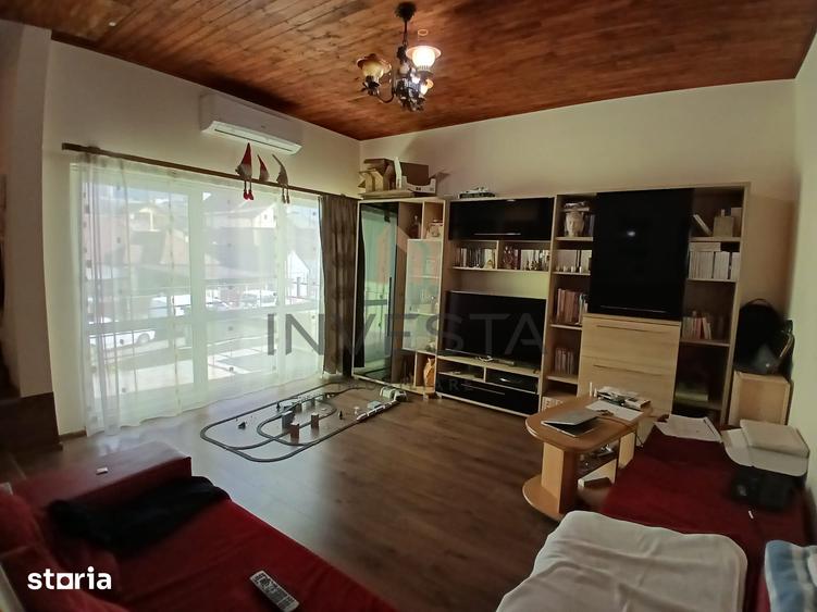 Casă cu 8 camere cu Teren 310 Mp în Gheorgheni