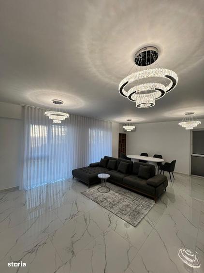 Apartament cu 2 camere decomandat în Universitate