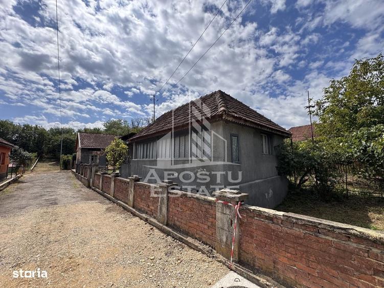 Casă cu 3 camere în Răcăștia