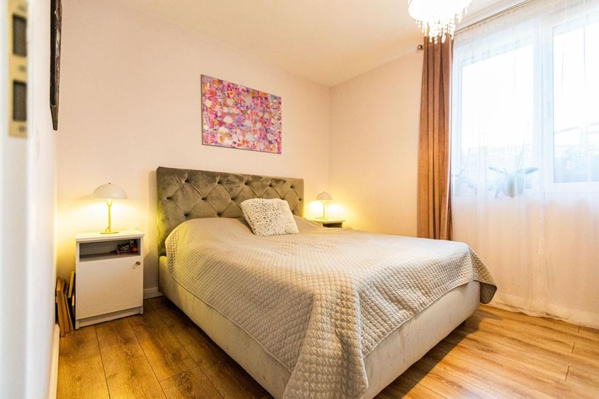 Duplex cu 3 camere cu Canalizare în Urseni