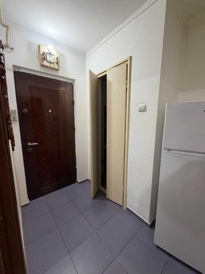 Apartament cu 2 camere semidecomandat în Negru Vodă