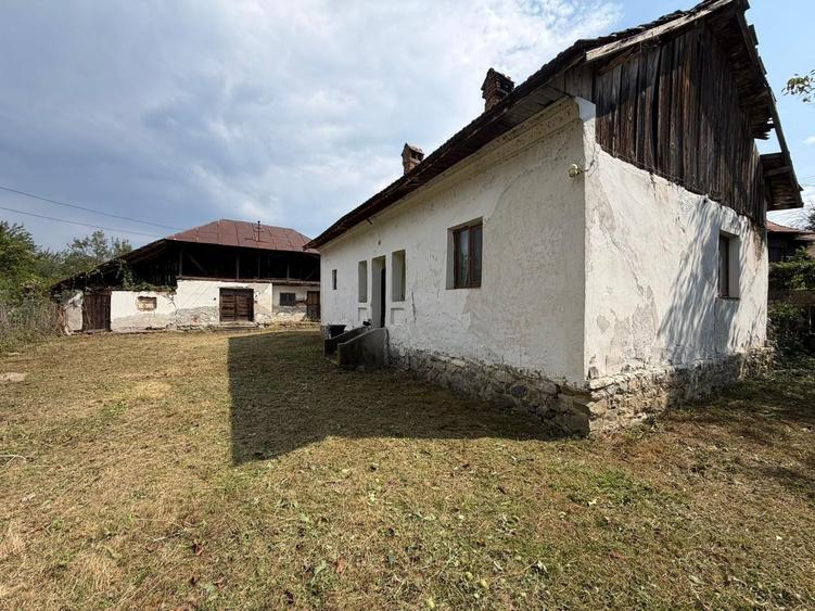 Casă cu 2 camere în Dăești