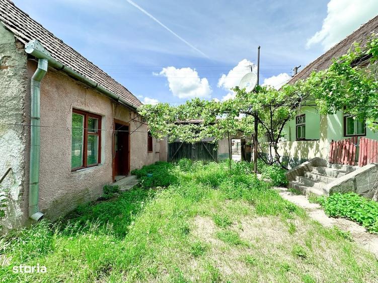 Casă cu 2 camere cu Teren 1384 Mp în Alma
