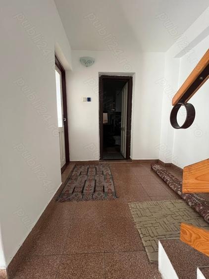 Casă cu 4 camere cu Teren 400 Mp în Semicentral
