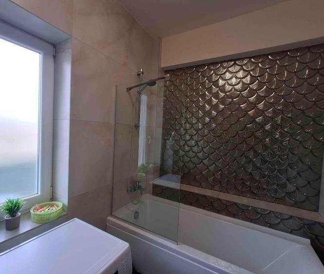 Apartament cu 3 camere decomandat, mobilat în Calea Aradului
