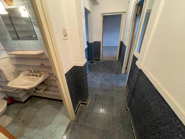 Apartament cu 3 camere decomandat în Găvana