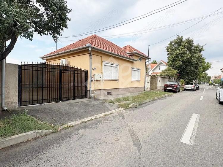 Casă cu 2 camere cu Canalizare în Iosia