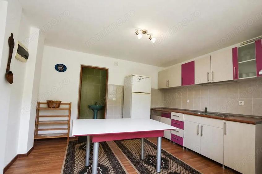 Casă cu 2 camere cu Teren 1421 Mp în Bistrița
