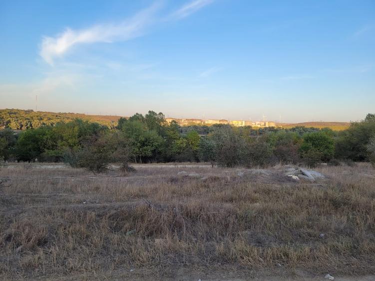 Teren agricol extravilan de 14000 mp, în Cernavodă