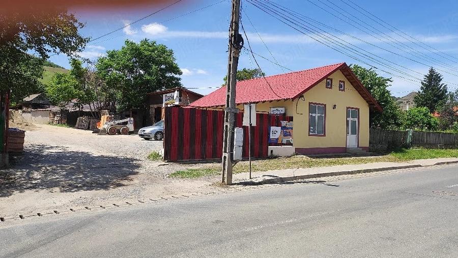 Spațiu comercial, de 800 mp, în Niculițel