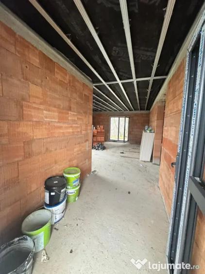 Casă cu 3 camere cu Teren 450 Mp în Satu Nou de Jos
