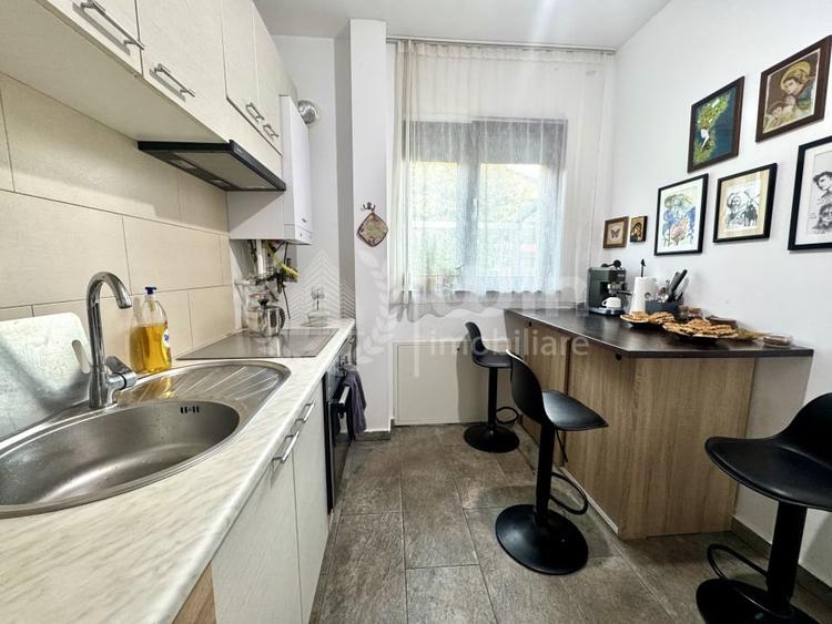Apartament cu 3 camere decomandat, mobilat în Bună Ziua