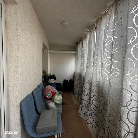 Apartament cu 2 camere decomandat în Apărătorii Patriei — fotografia 3