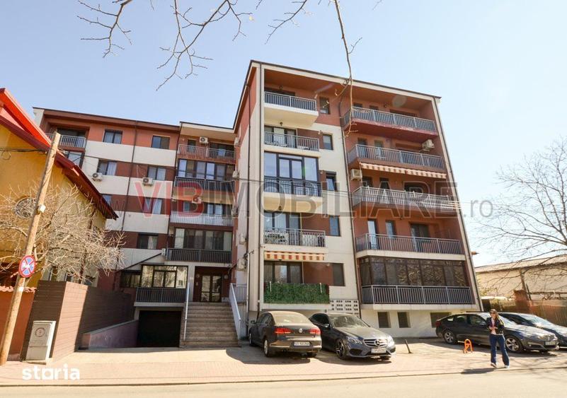 Apartament cu 3 camere decomandat, mobilat în Titan