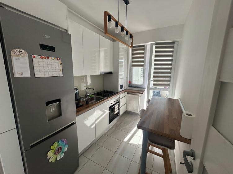 Apartament cu 2 camere decomandat în Berceni