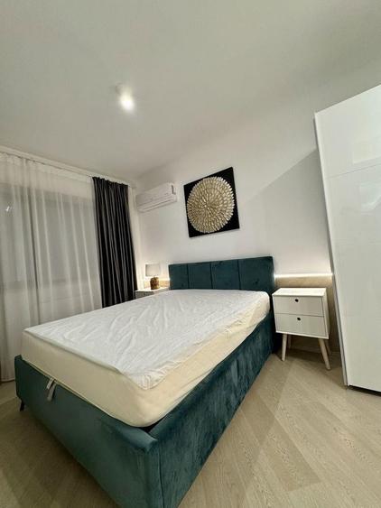 Apartament cu 3 camere decomandat, mobilat în Pipera