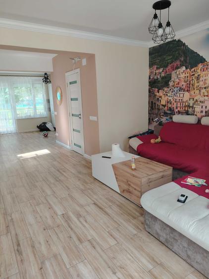 Casă cu 4 camere în Central