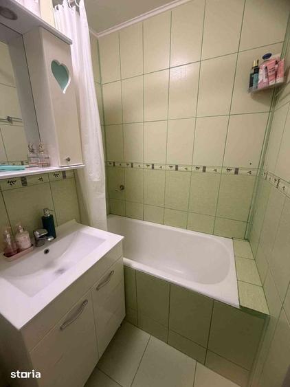 Apartament cu 2 camere decomandat în Tei