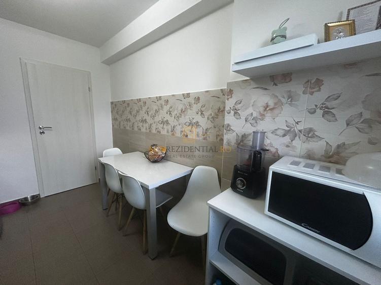 Apartament cu 2 camere decomandat în Apărătorii Patriei