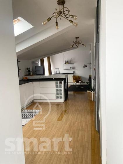 Apartament cu 3 camere semidecomandat în Europa