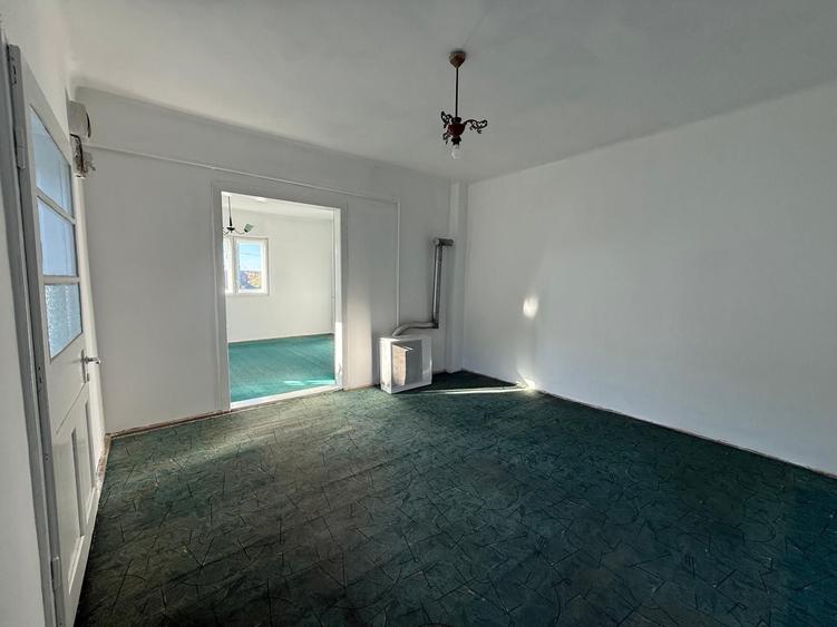 Casă cu 2 camere în Ernei