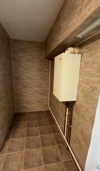 Apartament cu 3 camere decomandat, mobilat în Nicolina