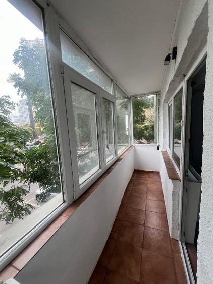 Proprietar inchiriez garsonieră  decomandata Nerva Traian-Octavian Goga - 5