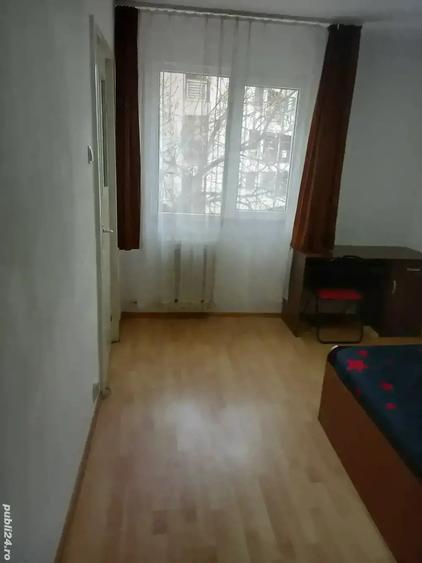 Garsonieră semidecomandată în Titan