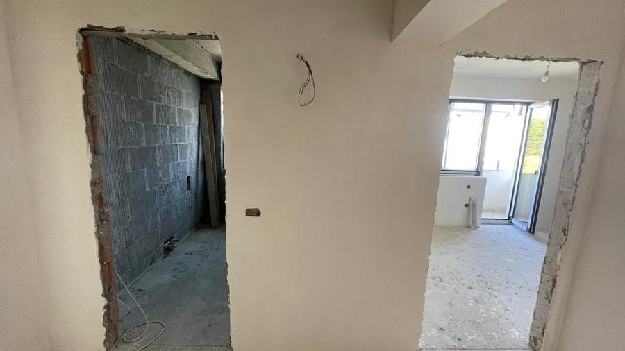 Casă cu 4 camere cu Teren 256 Mp în Galata