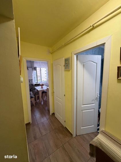 Apartament cu 2 camere decomandat în Micro 6