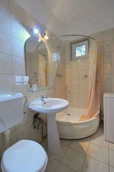 Apartament cu 2 camere decomandat în Neptun