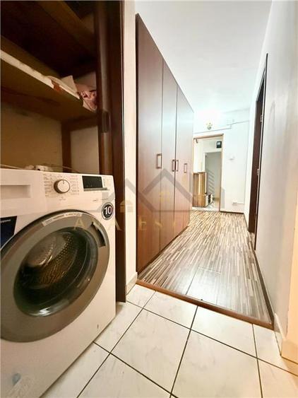 Apartament cu 2 camere decomandat în Girocului