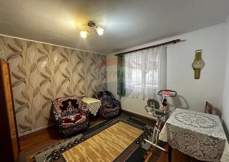 Casă cu 3 camere cu Teren 800 Mp în Satulung