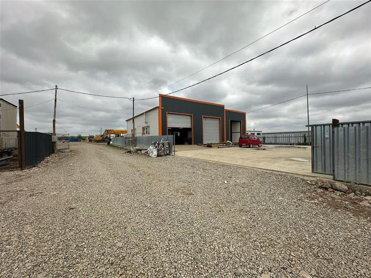 Spațiu industrial, de 908 mp, în Tomești