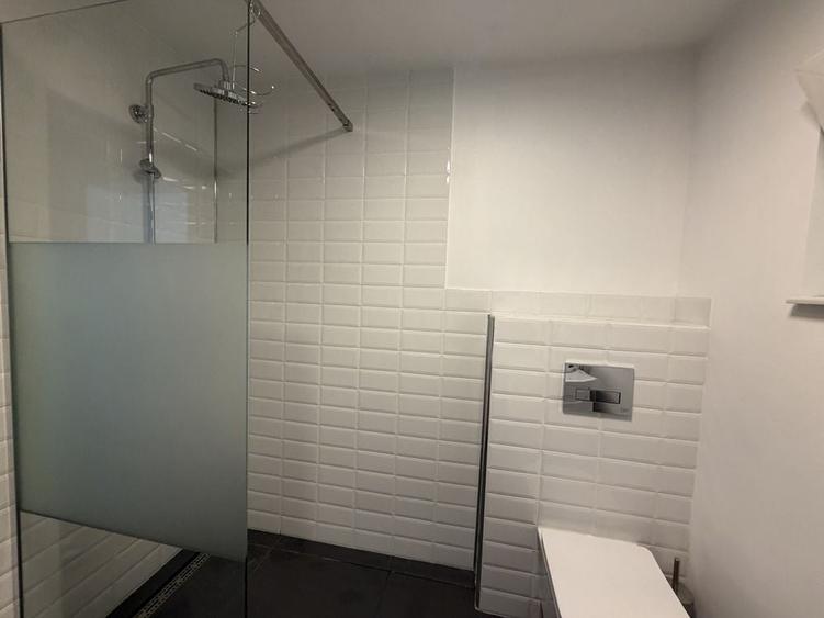 Casă cu 3 camere cu Teren 50 Mp în Central