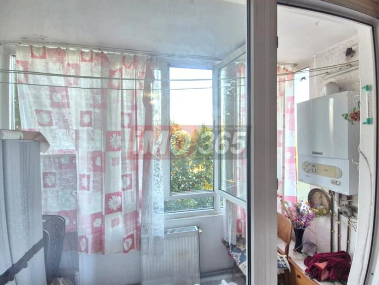 Apartament cu 2 camere semidecomandat în Craiovei