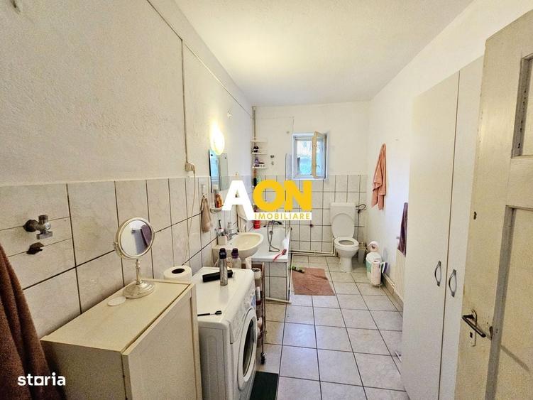 Casa renovata, 2 corpuri de cladire + anexe, 1331 mp teren, Paclisa - 7