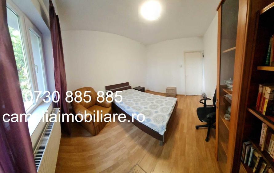 Apartament cu 4 camere semidecomandat în Gorjului