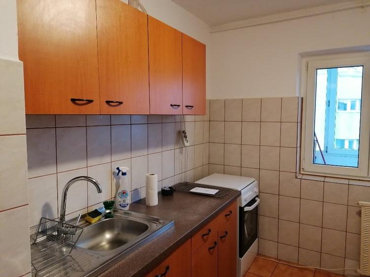 Apartament cu 2 camere decomandat în Aviației