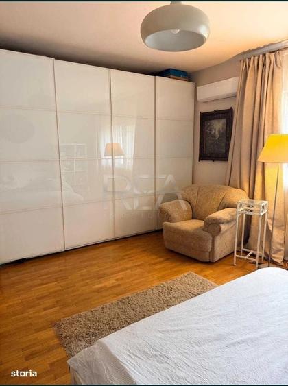 Apartament cu 3 camere decomandat în Nerva Traian