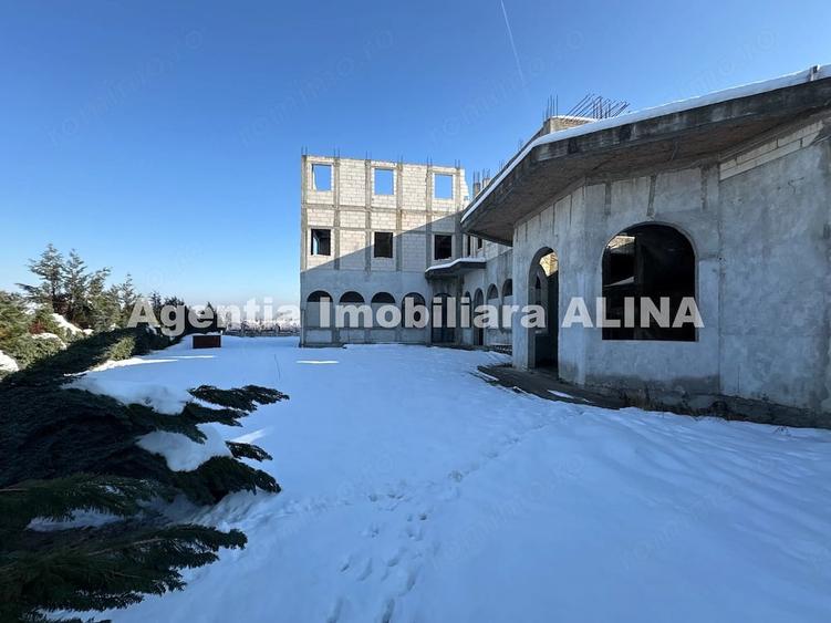 Spațiu comercial, de 2,500 mp, în 700