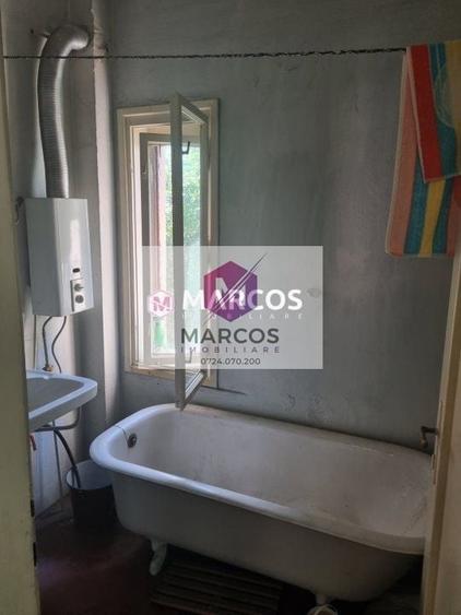 Duplex cu 5 camere cu Canalizare în Luncă