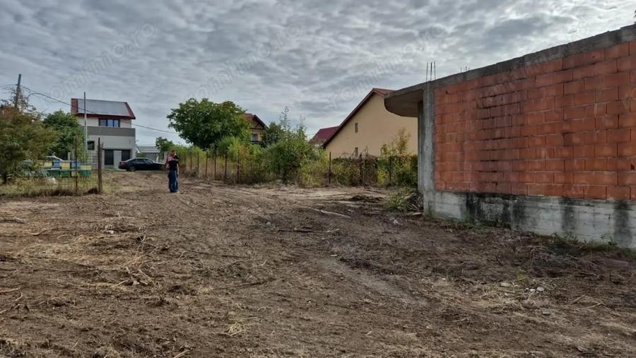 Casă cu Teren 500 Mp în Brănești