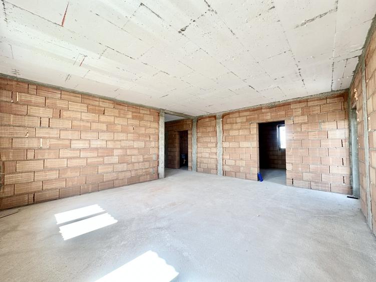 Casă individuală cu 4 camere cu Teren 530 Mp în Giroc