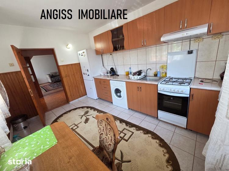 Casa cu Mansarda ?i ie?ire la balta, 1500 mp teren - Loc.MINERI - 4