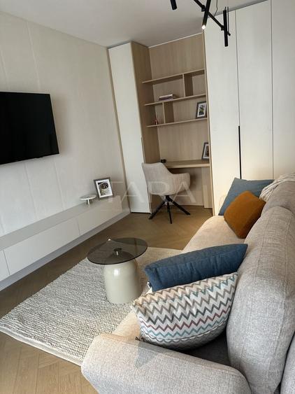 Apartament cu 2 camere semidecomandat, mobilat în Mărăști