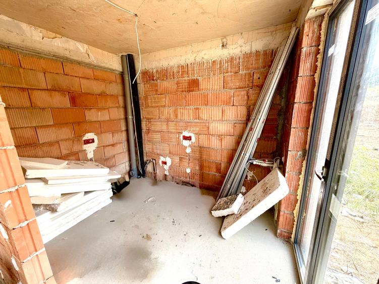 Duplex cu 4 camere cu Canalizare în Splaiul Unirii