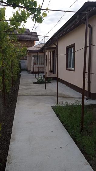 Casă cu Teren 500 Mp în Central
