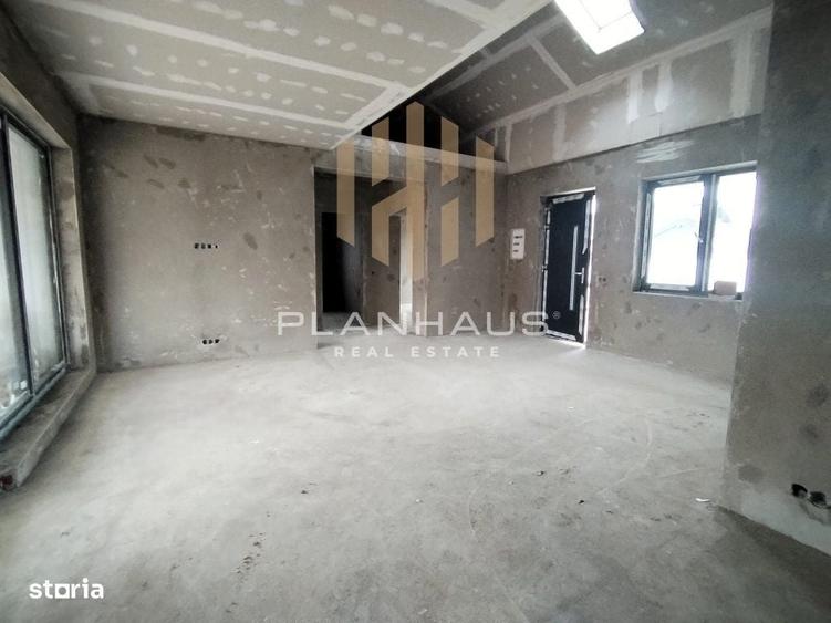 Casă cu 3 camere cu Teren 497 Mp în Mocira