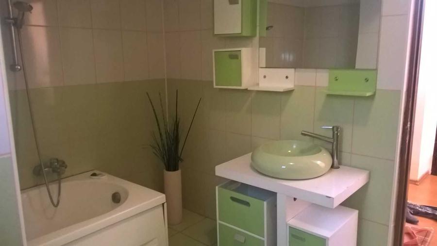 Apartament cu 3 camere decomandat în 1 Mai